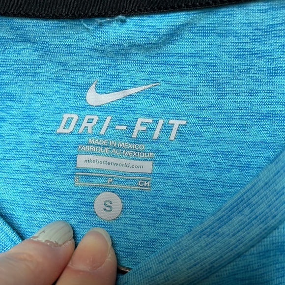 EUC Nike Athletic T-shirt - Picture 3 of 8